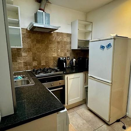 Eastbury Road Home Γουάτφορντ Εξωτερικό φωτογραφία