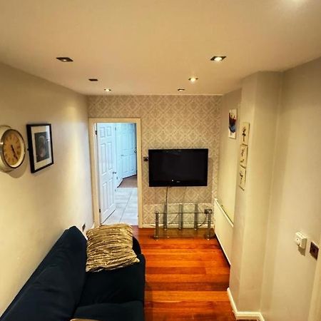 Eastbury Road Home Γουάτφορντ Εξωτερικό φωτογραφία